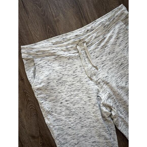 NEW Chico's Zenergy grey drawstring lounge sweat pants 3R/XL cozy stretch travel - Picture 2 of 6